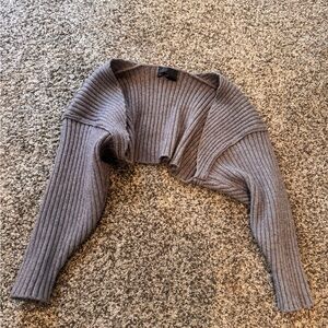 Bolero/shrug style sweater